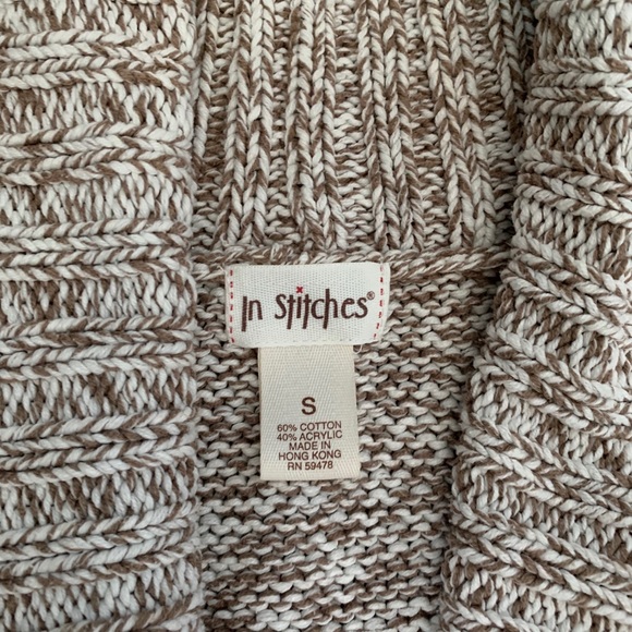 Short Sleeve Knit Sweater - Picture 2 of 4